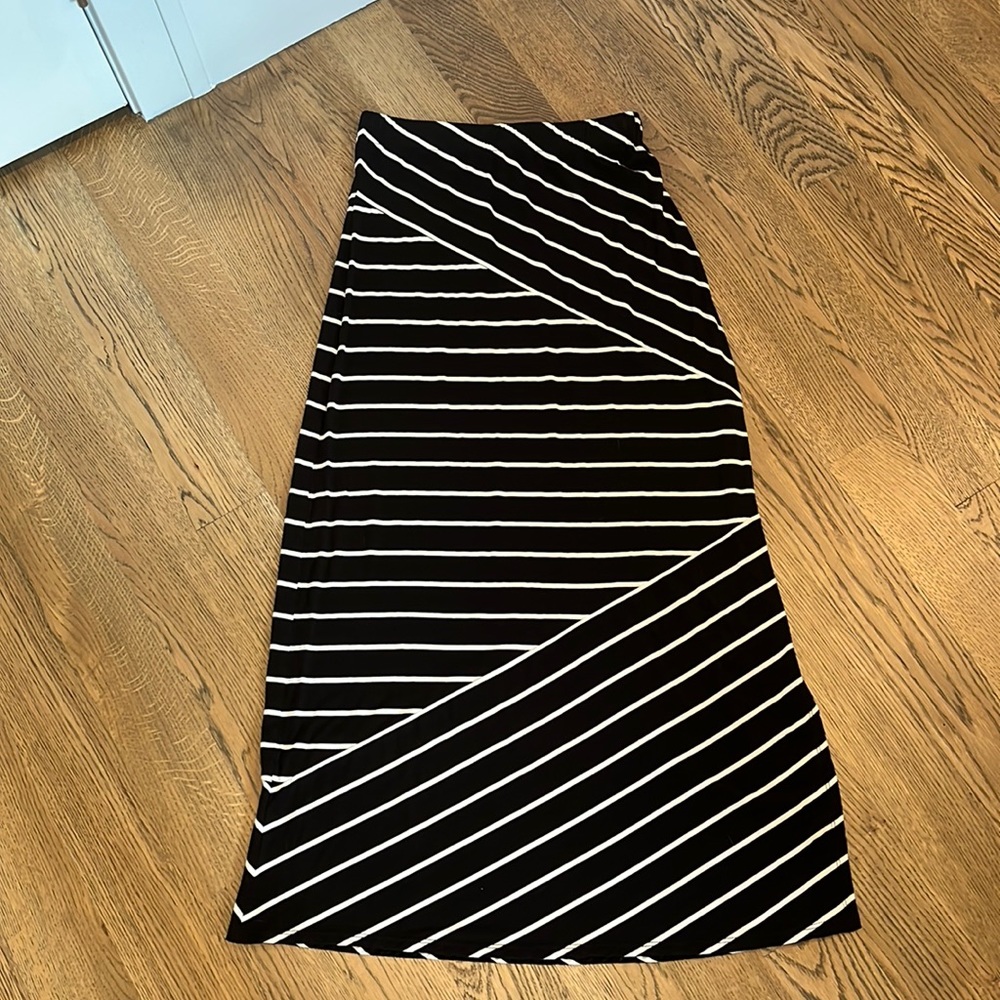 Ann Taylor Loft XXSP Petite Black and White Stripe Maxi Skirt